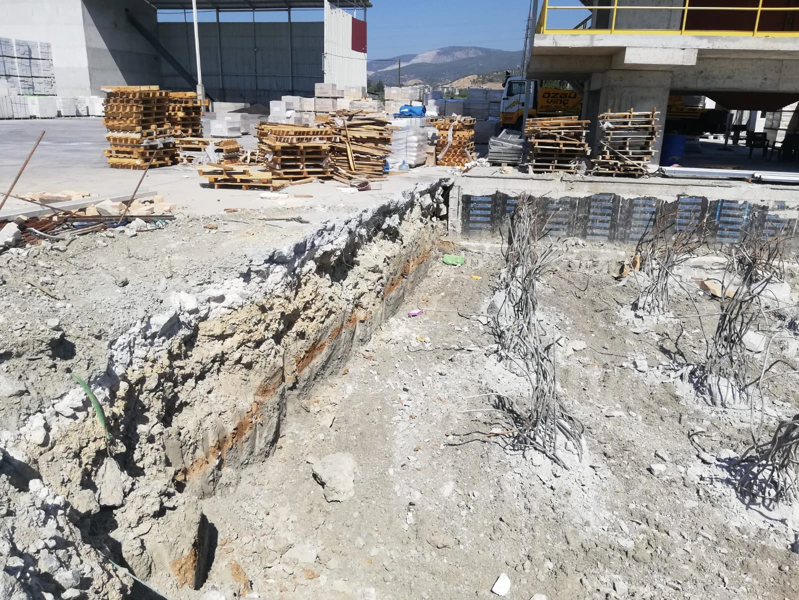 Ege Gazbeton — site works